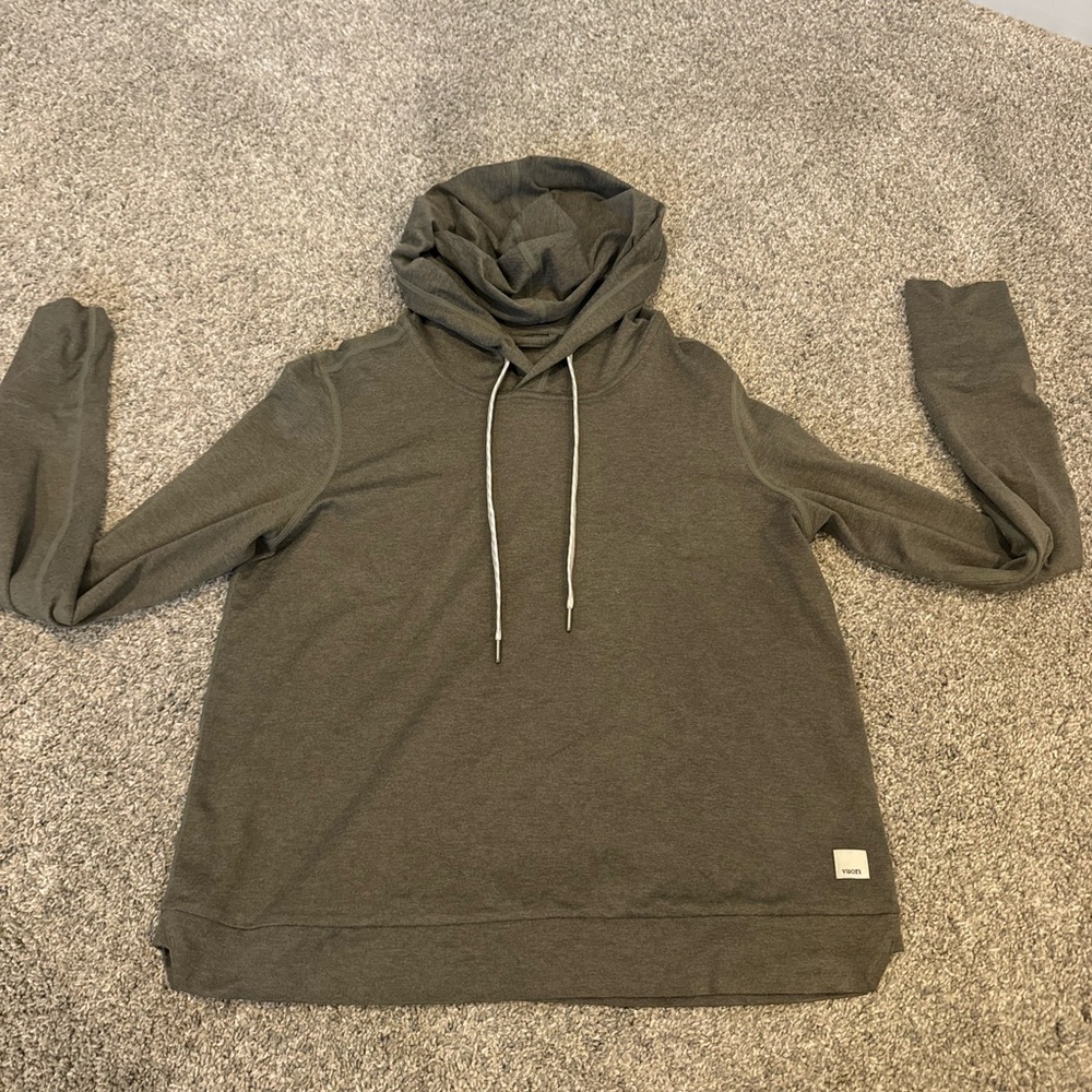 Vuori Women’s Hoodie size small